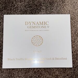 Dynamic Gemstone Black Truffle Skincare Mask